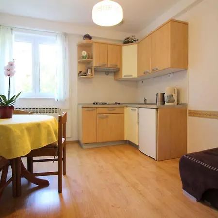 In Porec/istrien 9899 Apartment *