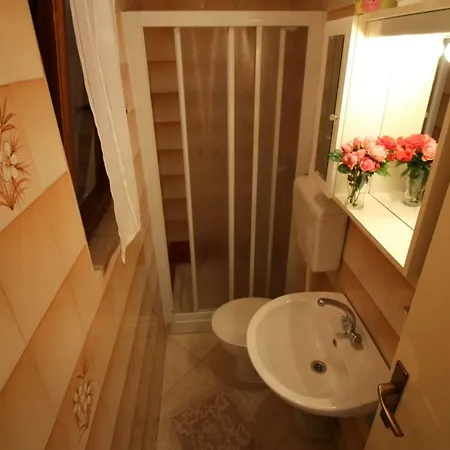 In Porec/istrien 9899 Apartman